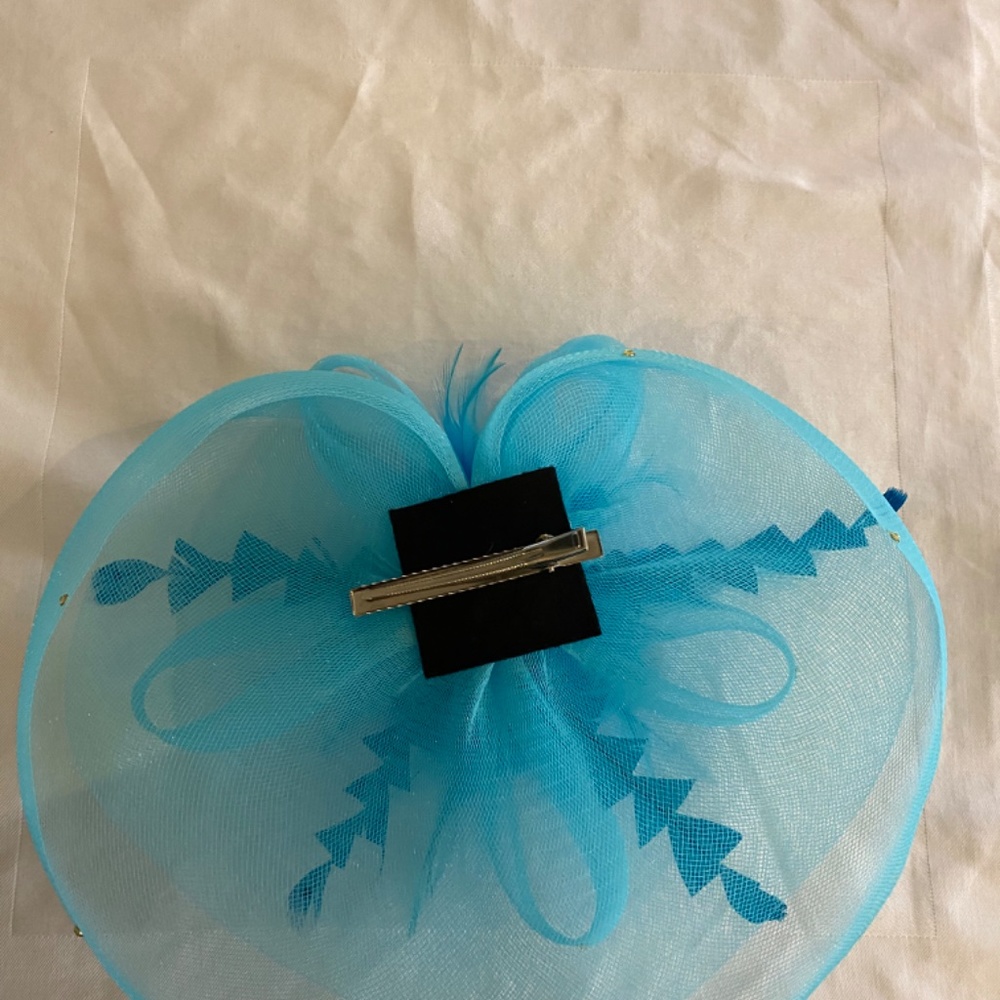 Fascinator hat - Picture 4 of 4